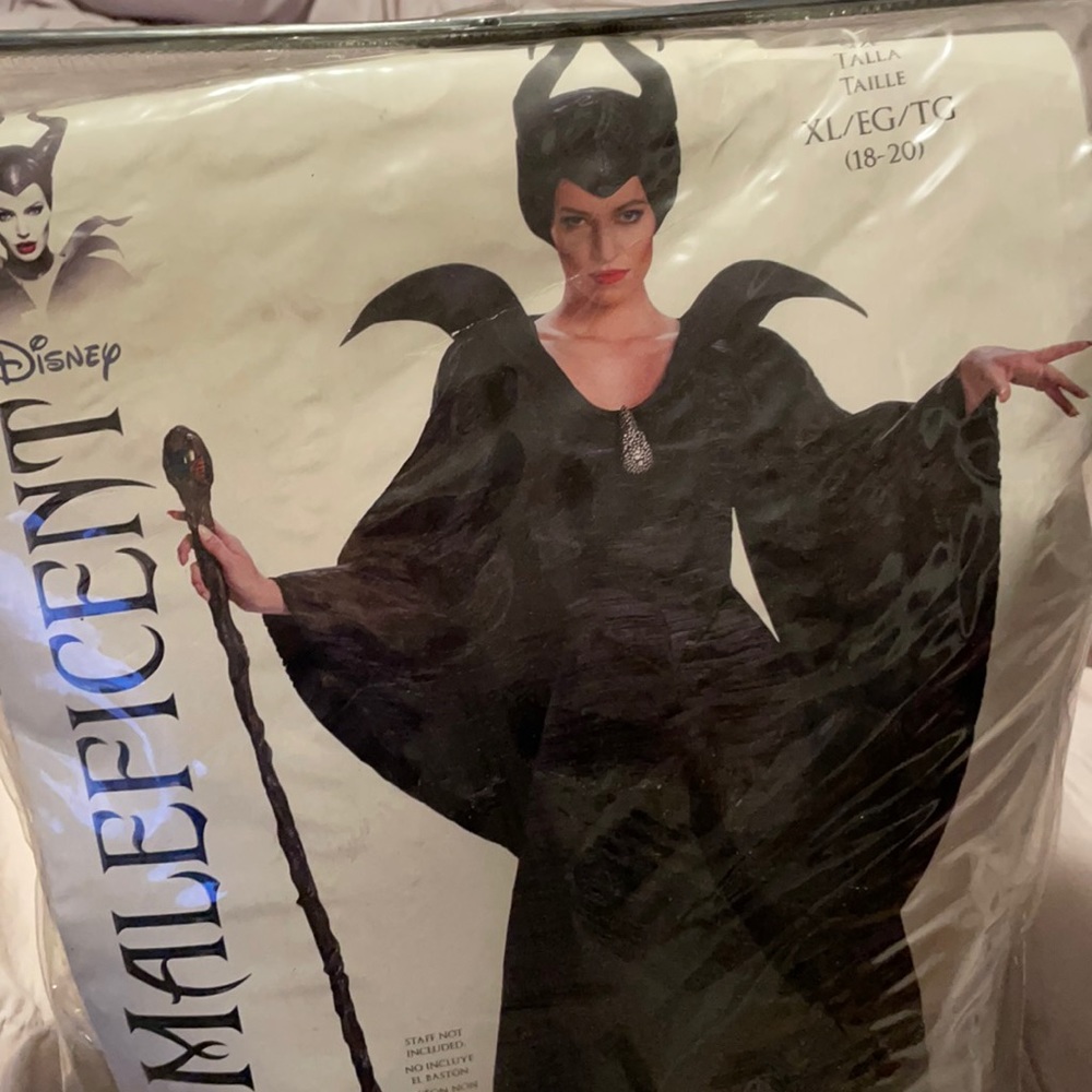 Costume